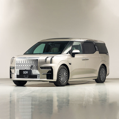 Estructura del cuerpo del MPV 2022 ZEEKR 009 Coche eléctrico con 125kW de potencia máxima y diseño de lujo