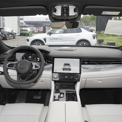 Dirección izquierda Lynk Co 09 Feb 2023 2.0Td Em-P Voyage Edition Am Seis asientos coche eléctrico