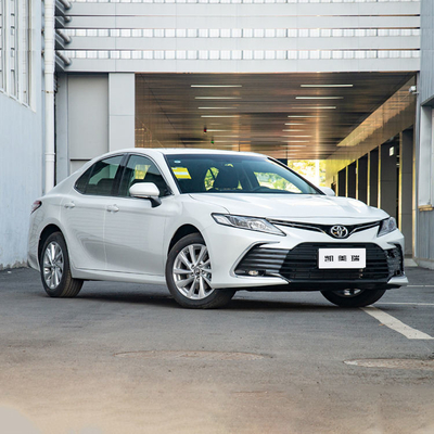 Toyota Camry 2.5g Versión de lujo Limousine Automóviles usados de gasolina con 207 N.m de par máximo