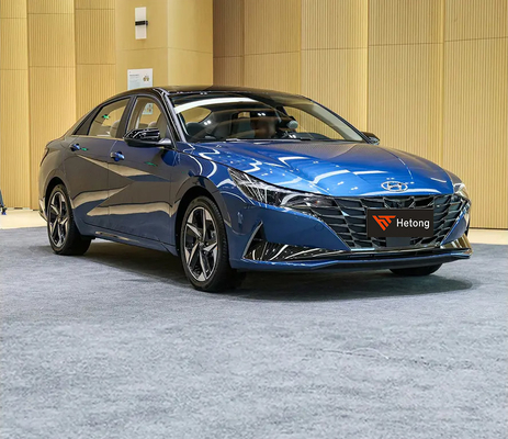 Hyundai Elantra 5 asientos sedán de lujo de gasolina para alta velocidad y rendimiento potente