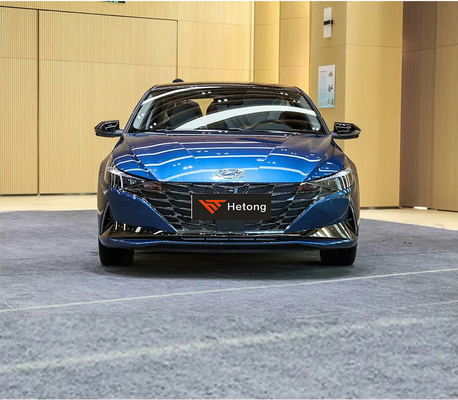 Hyundai Elantra 5 asientos sedán de lujo de gasolina para alta velocidad y rendimiento potente