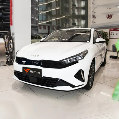 Kia K3 Vehículo eléctrico de alta velocidad de 410 km con freno de estacionamiento manual y 4 bolsas de aire