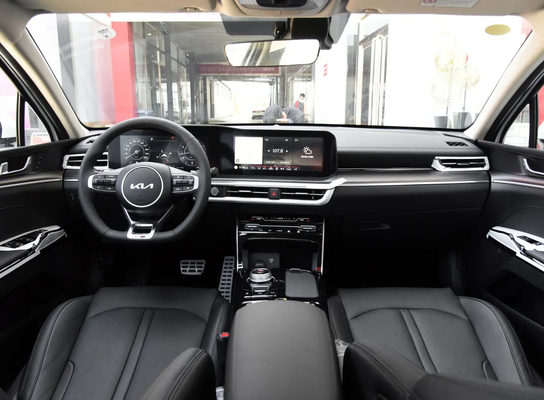 KIA K5 380GT línea buque insignia 2.0t cilindrada gasolina 5 asientos sedán con 2.0t motor