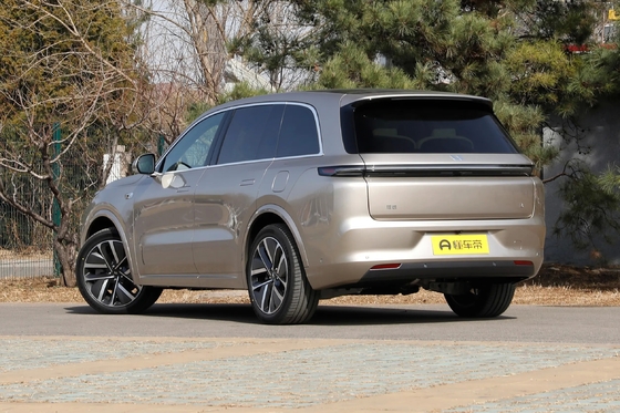 6.5h Tiempo de carga rápida Li One L8 Max SUV eléctrico con batería de litio ternario en 2023