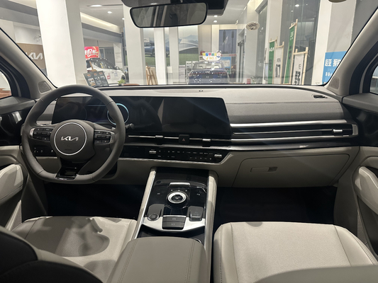 2022 Kia Lion Platinum Endurance 210 SUV híbrido con bajo consumo de combustible y luz diurna LED