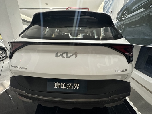 2022 Kia Lion Platinum Endurance 210 SUV híbrido con bajo consumo de combustible y luz diurna LED