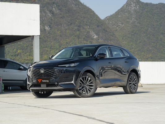130 km NEDC Kilometraje Changan Uni-K SUV de gasolina 2024 Modelo 1845kg Peso en el borde 2.0T Motor