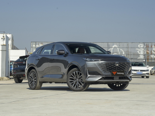 130 km NEDC Kilometraje Changan Uni-K SUV de gasolina 2024 Modelo 1845kg Peso en el borde 2.0T Motor