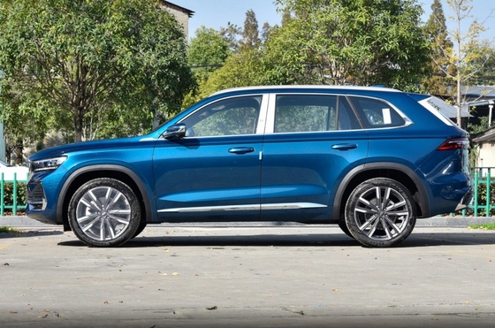 Manjaro Geely Xingyue L 2.0TD Power Automatic SUV de dos tracción con 5 asientos y 2 bolsas de aire