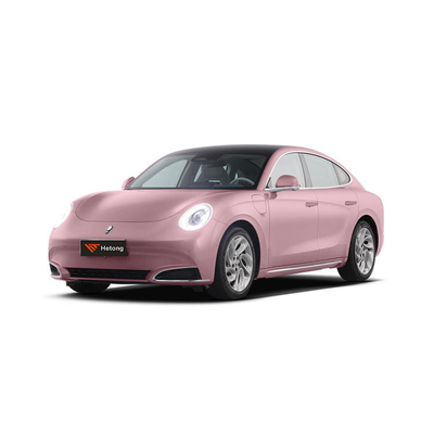 Mini coche eléctrico para mujeres ORA Good Cat 305KM Mini vehículo energético 4401x1867x1633mm