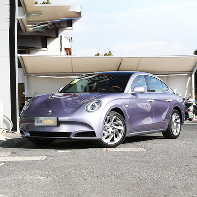 Mini coche eléctrico para mujeres ORA Good Cat 305KM Mini vehículo energético 4401x1867x1633mm