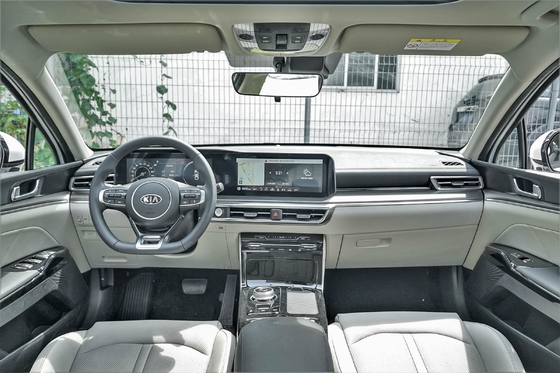 Kia K5 Limousine 4 puertas 5 asientos Dirección izquierda Coches de gasolina 176kw Velocidad máxima 220 potencia