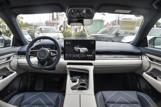 Vehículos energéticos rojo / azul personalizados Zeeker 001 Coches eléctricos con 616 km de kilometraje integrado