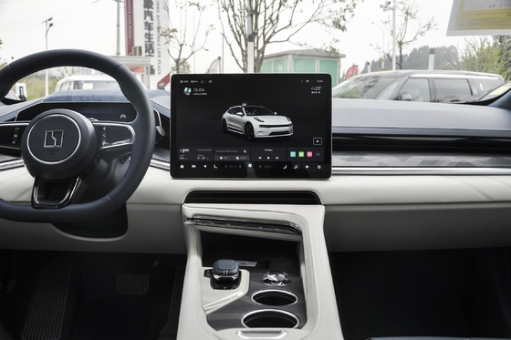 Vehículos energéticos rojo / azul personalizados Zeeker 001 Coches eléctricos con 616 km de kilometraje integrado