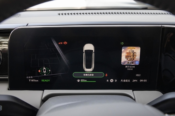 100% coche eléctrico súper potente 4WD vehículo de energía usado motor de salto C01 alcance 430km