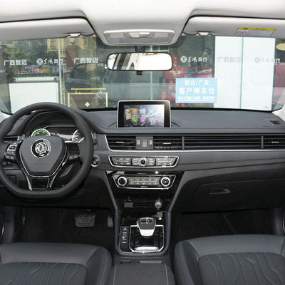 Dongfeng Fengxing S50 T1 T5 E1 M5 5 asientos 415 km Sedan eléctrico puro 4705 * 1790 * 1540 mm