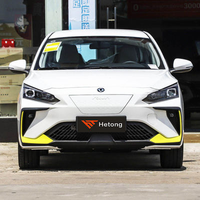 Dongfeng E70 Pro Vehículo eléctrico de alta velocidad con 5 asientos y batería de litio ternario