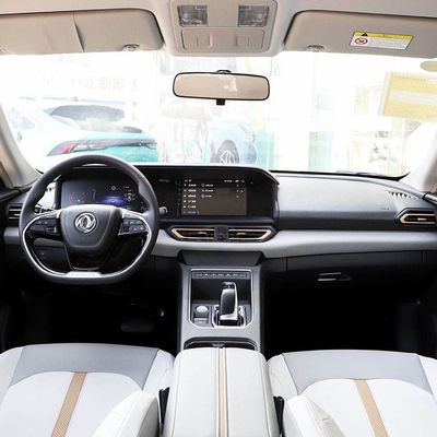 Dongfeng E70 Pro Vehículo eléctrico de alta velocidad con 5 asientos y batería de litio ternario