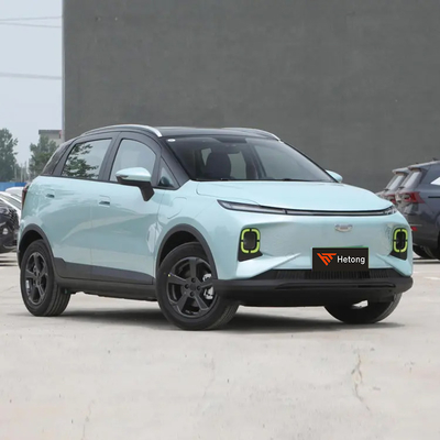 Geometría E 2022 401KM Linglong Tiger 4 asientos Pequeño SUV eléctrico con adulto blanco