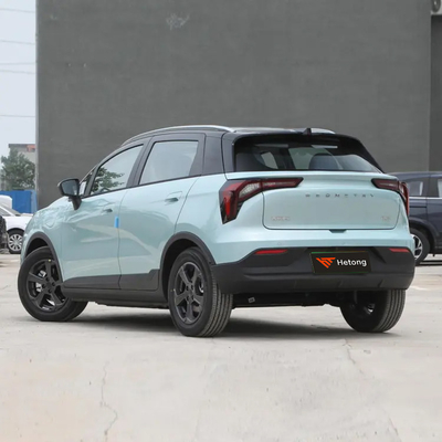 Geometría E 2022 401KM Linglong Tiger 4 asientos Pequeño SUV eléctrico con adulto blanco