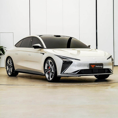 IM MOTOR L7 2022 Vehículos automotores dinámicos de 5 plazas y 425 kW de potencia máxima