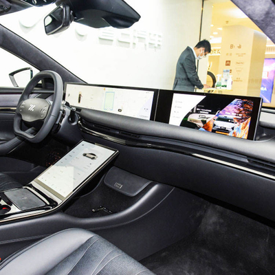 IM MOTOR L7 2022 Vehículos automotores dinámicos de 5 plazas y 425 kW de potencia máxima