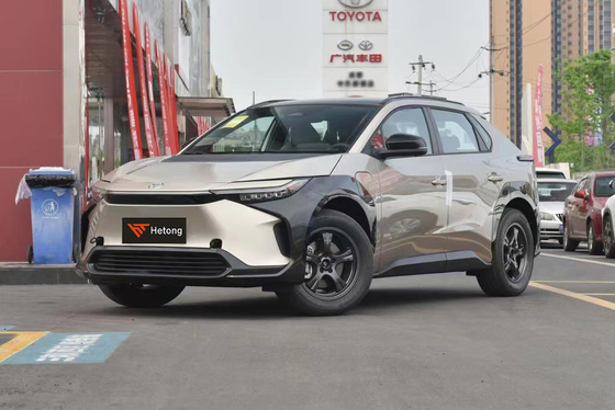 Vehículos eléctricos de pasajeros 2022 Toyota BZ4X PRO EV Carro 4 ruedas Larga resistencia 615KM