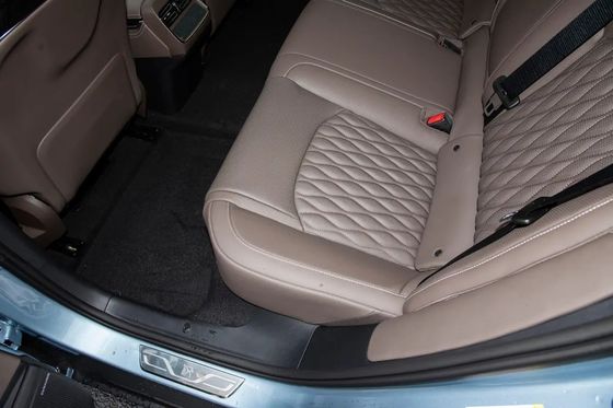 s 2023 SUV eléctrico de alta velocidad con estructura de carrocería de 4 puertas y potencia máxima 228-517
