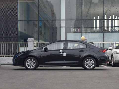 Coches híbridos Toyota Corolla E-cvt de energía con doble motor y par máximo de 207 N.m.