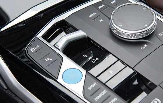 Potencia máxima 210kW Torque máximo 400N.m 2023 BMW i3 eDrive eléctrico puro Largo alcance 592km