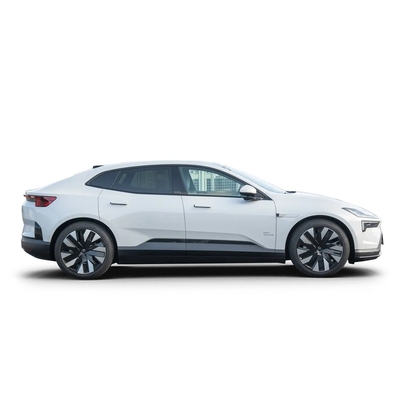 Desata el poder del eléctrico puro con el Polestar 4 Pro Plus con un alcance de crucero de 612 km