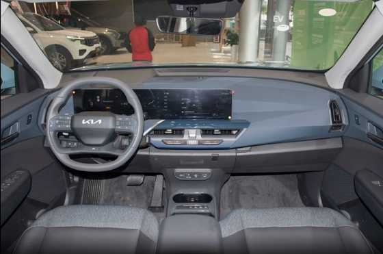 KIA EV5 SUV eléctrico de 5 puertas y 5 asientos con cámara trasera y estándar de emisiones Euro VI