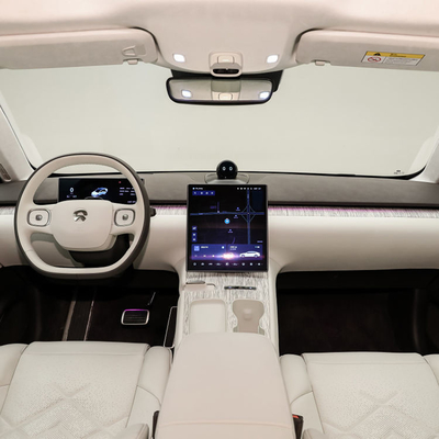 Vehículo eléctrico de alta velocidad Nio ET7 Weilai Ev Car 675KM Rango 5 asientos 5101 * 1987 * 1509