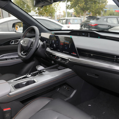 -Hecho Changan oushang Z6 5 puertas 5 asientos SUV Base de ruedas 1500-2000mm Euro VI coche de gasolina