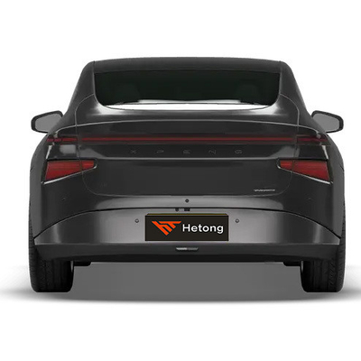 2024 Xpeng P7 5 asientos 2WD Energy Car Auto con dirección izquierda en negro/rojo/blanco