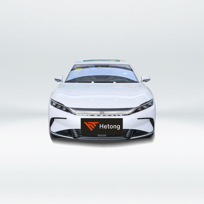 610km Vehículos energéticos BYD Han EV Verde sedán eléctrico de 4 puertas con velocidad máxima de 185Km/h