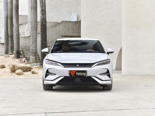 Potente vehículo eléctrico BYD Song L con 150 kW de potencia del motor y 199/201 Km/h de velocidad máxima